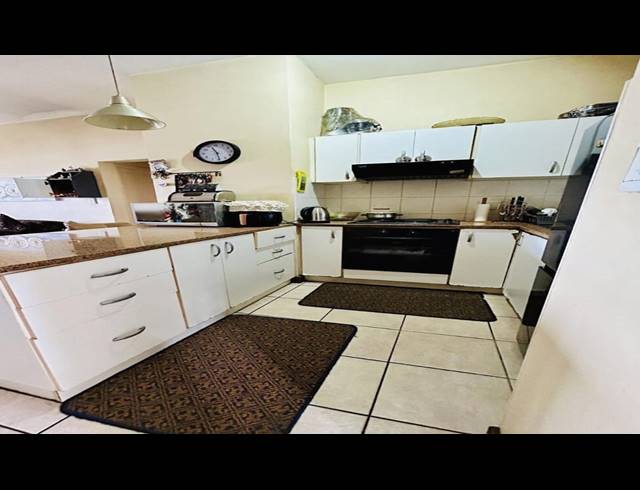 2 BEDROOM SECTIONAL TITLE FOR SALE IN PALMIET